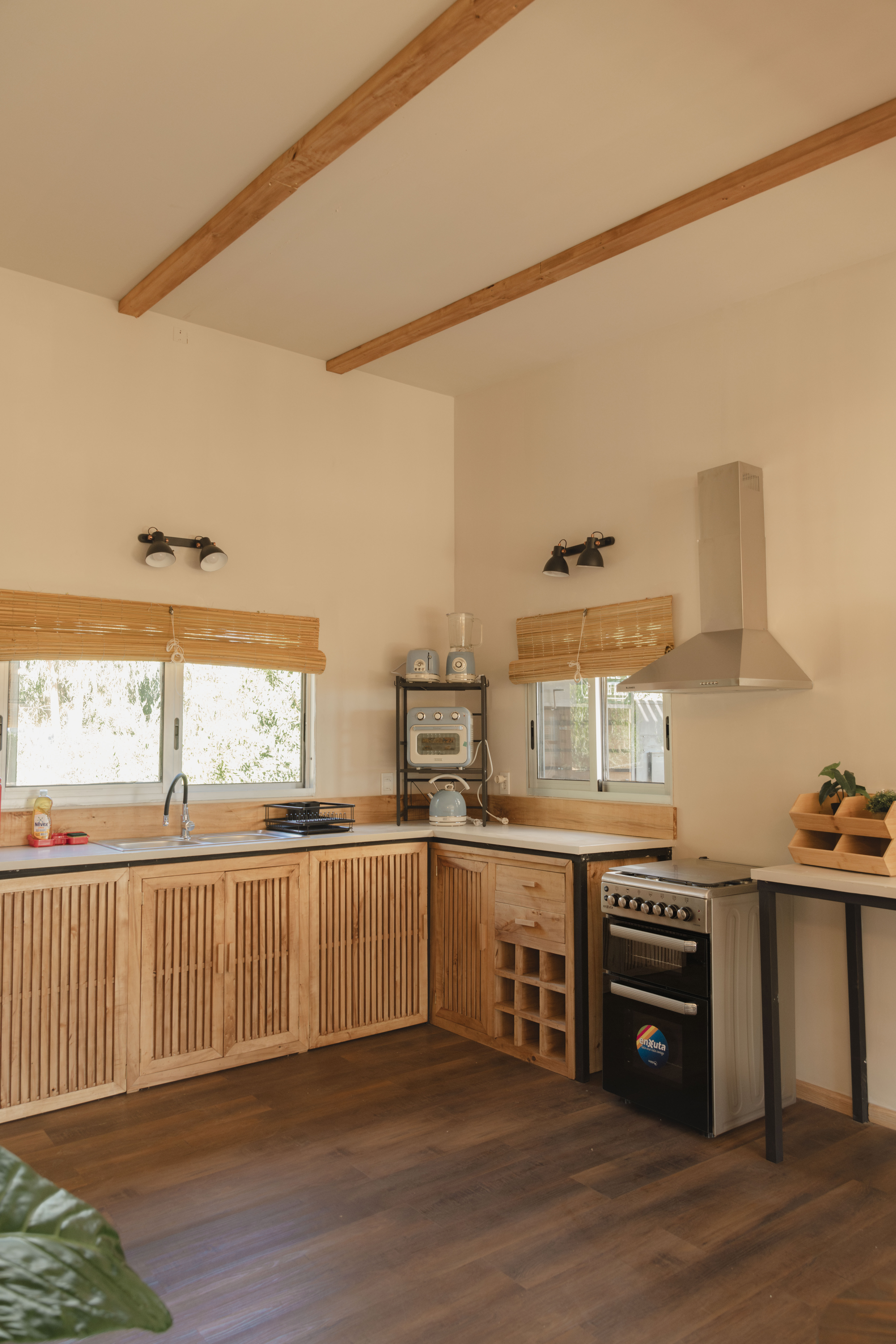 Vista completa de la cocina de Faro de Solis